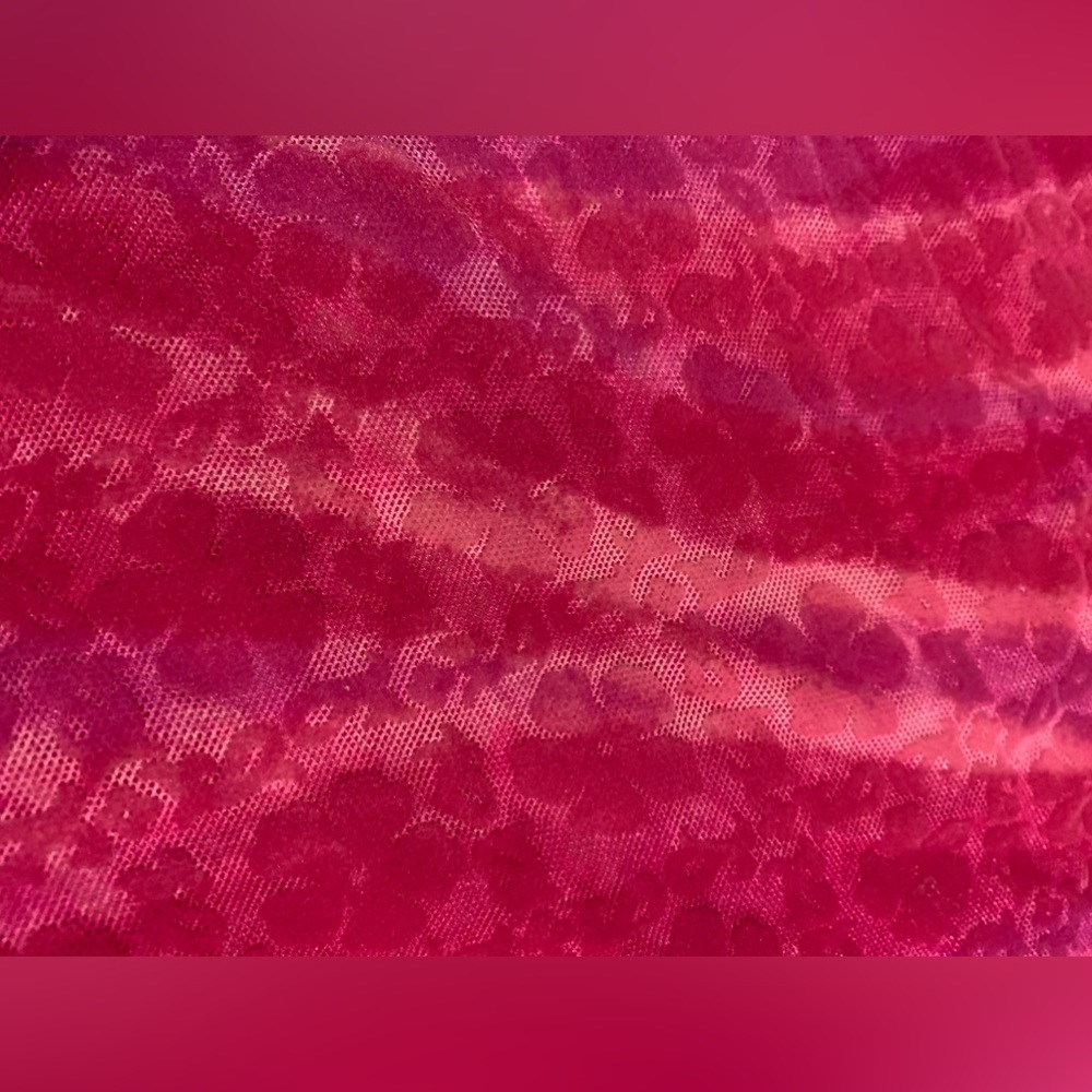 One Up Pink Beach Sarong pareo with Flowers